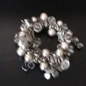 O/S Pearl & Pewter- rose Bracklet